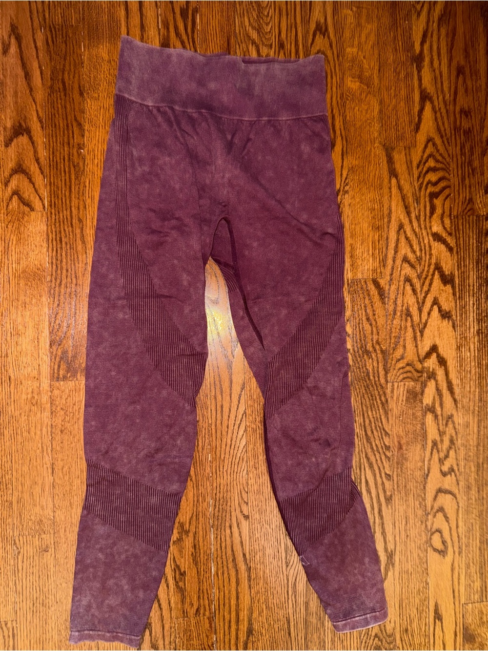 Victoria's Secret Seamless Leggings in Plum